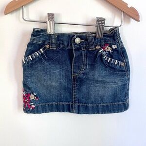 $5 💥Beautifully Embroidered Denim Skirt, Flowers & Colourful Pocket Details